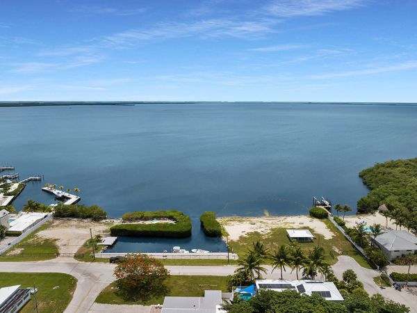 10 N Marlin Avenue, KEY LARGO, FL 33037