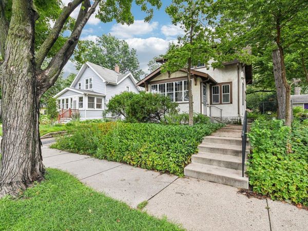 1132 Raymond Avenue, Saint Paul, MN 55108