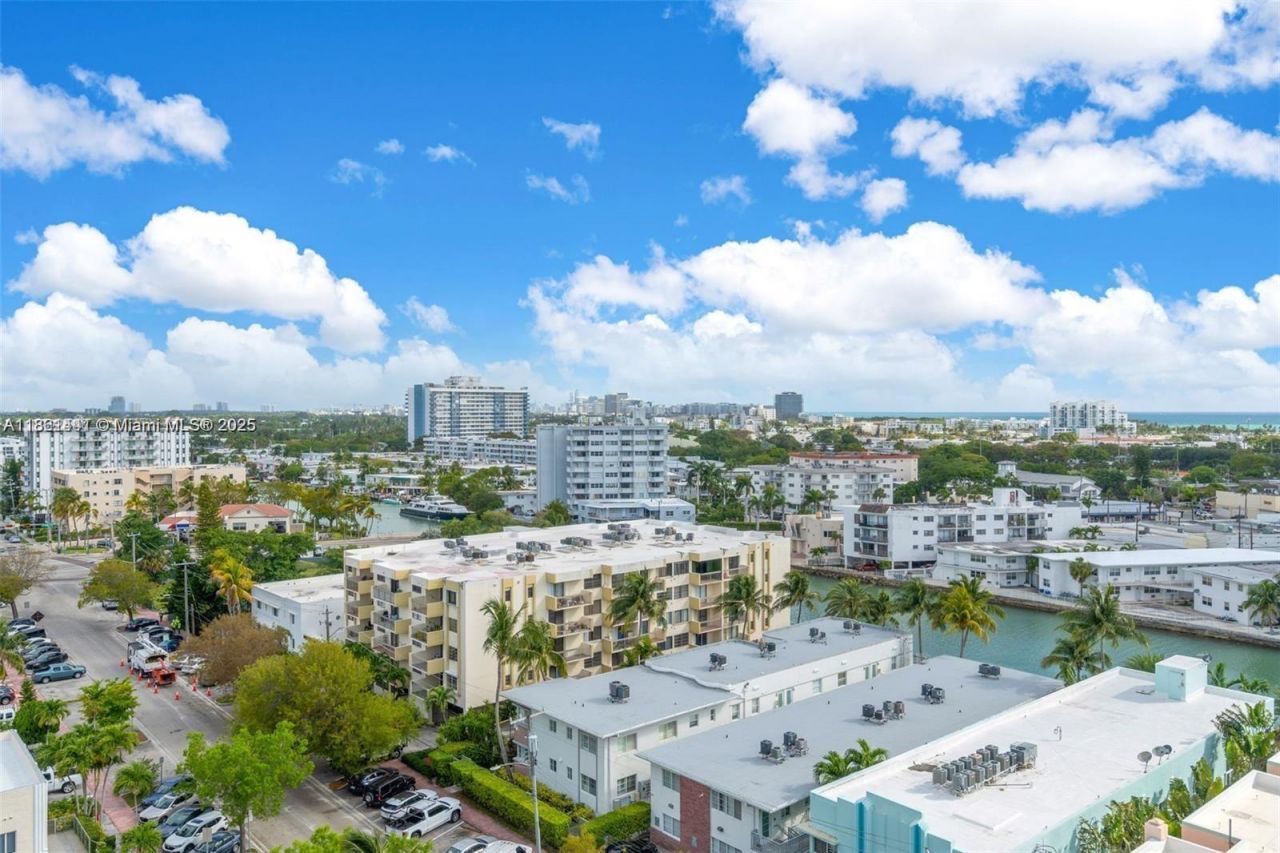 6900 Bay Dr, Unit 11F, Miami Beach, FL 33141 Photo