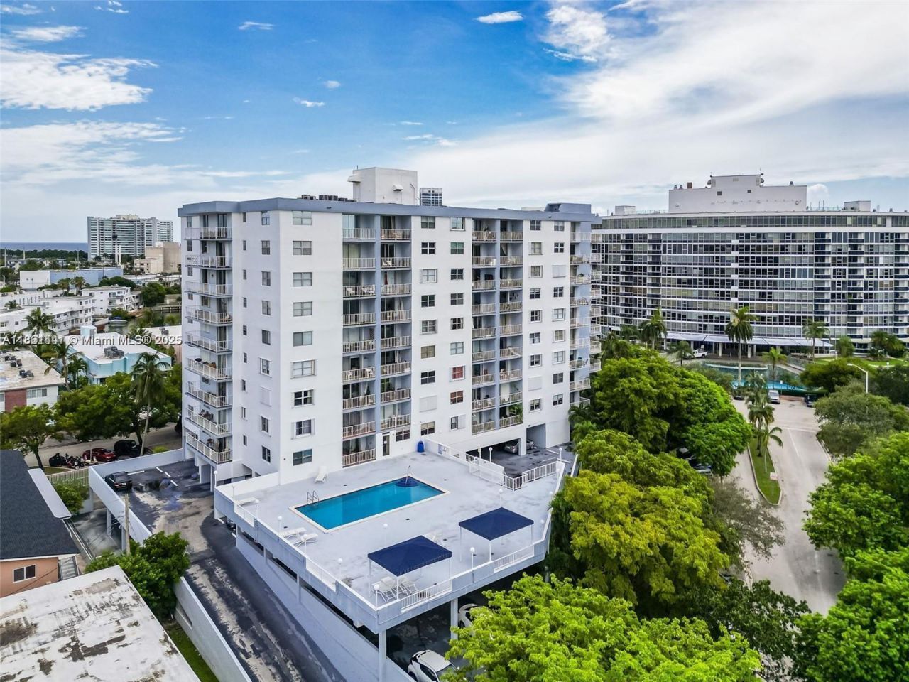 6900 Bay Dr, Unit 11F, Miami Beach, FL 33141 Photo
