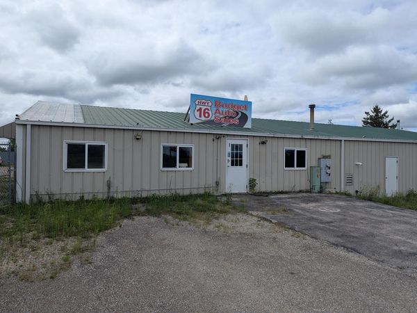 W1957 State Road 16, Ixonia, WI 53036