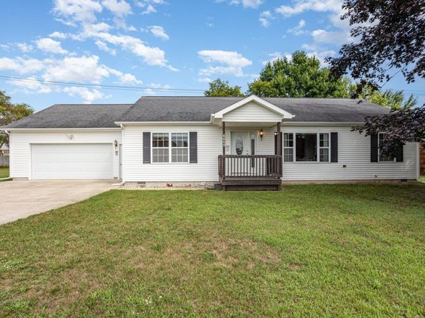 6644 Maple Street, Riverdale, MI 48877