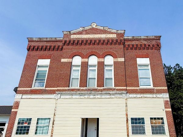 118 S Walnut Street, Ridgeville, IN 47380