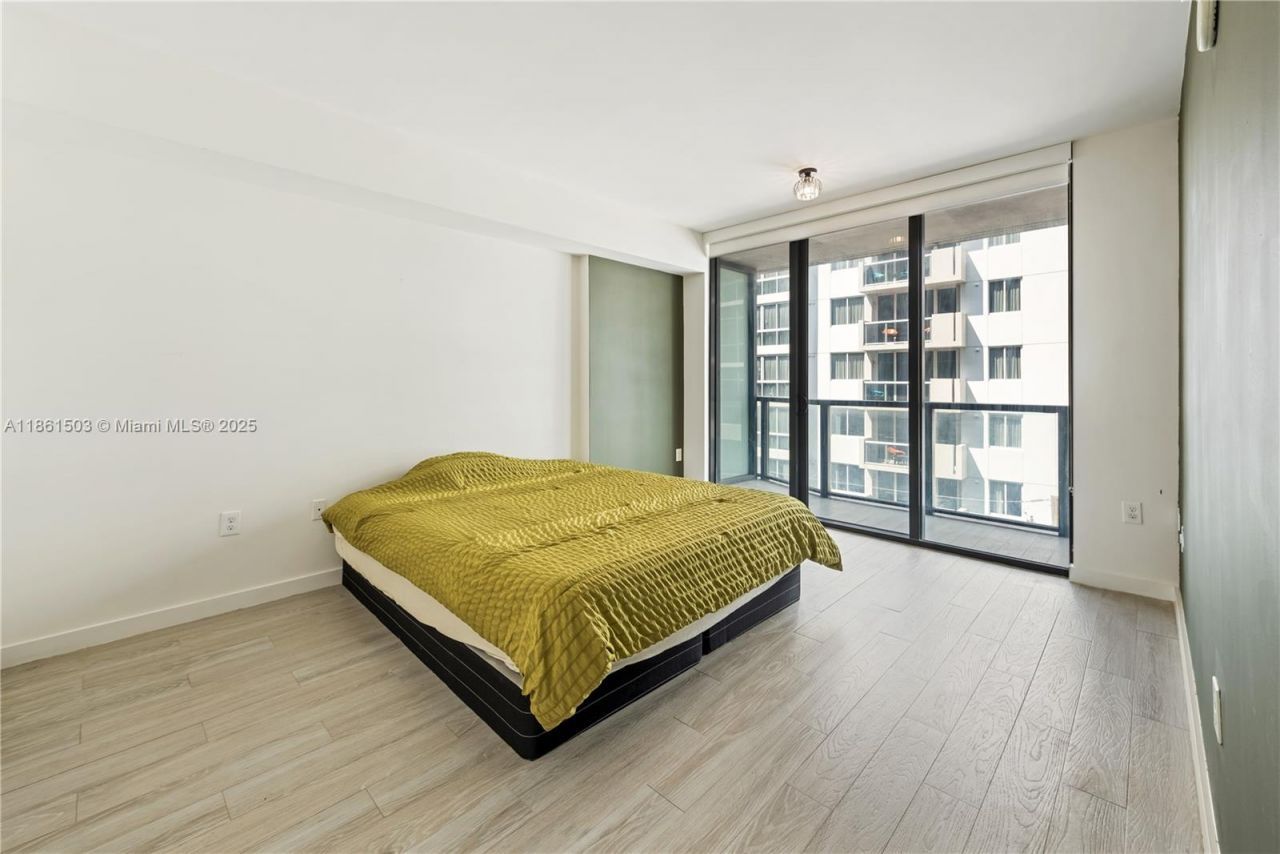 201 SW 17th Rd, Unit 502, Miami, FL 33129 Photo