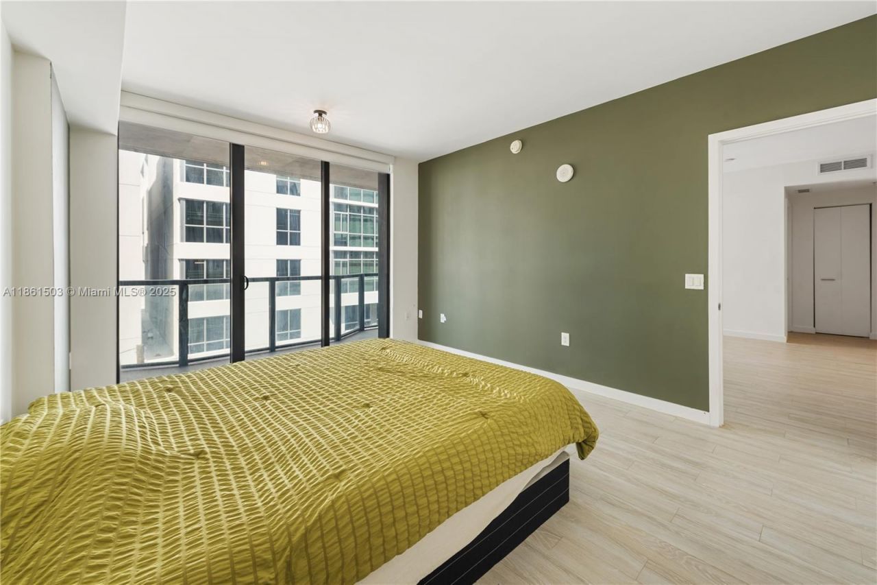 201 SW 17th Rd, Unit 502, Miami, FL 33129 Photo