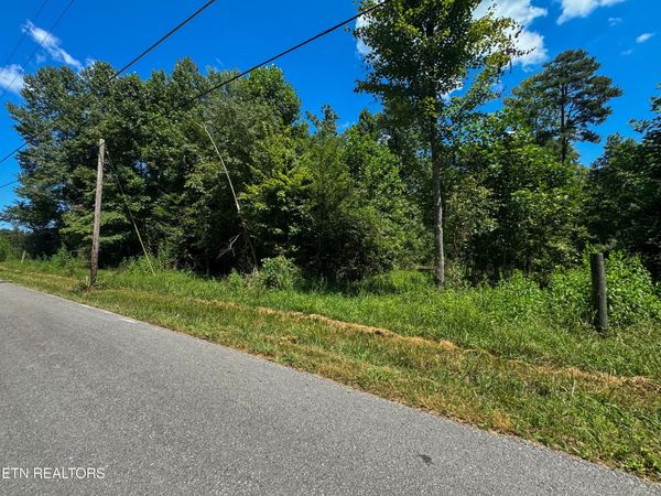 Burch Lane, Winfield, TN 37892