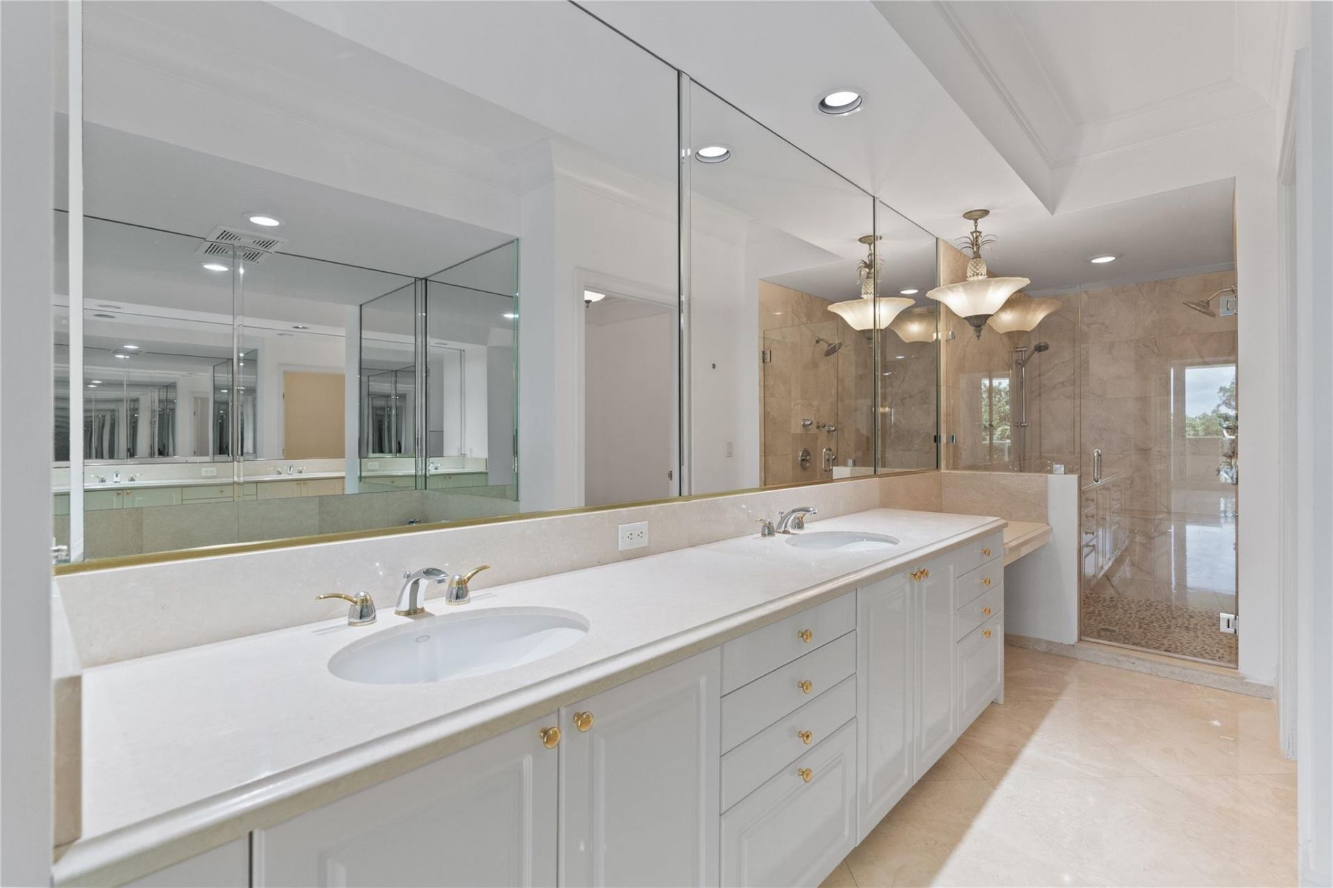 1063 Hillsboro Mile, Unit 203, Hillsboro Beach, FL 33062 Photo