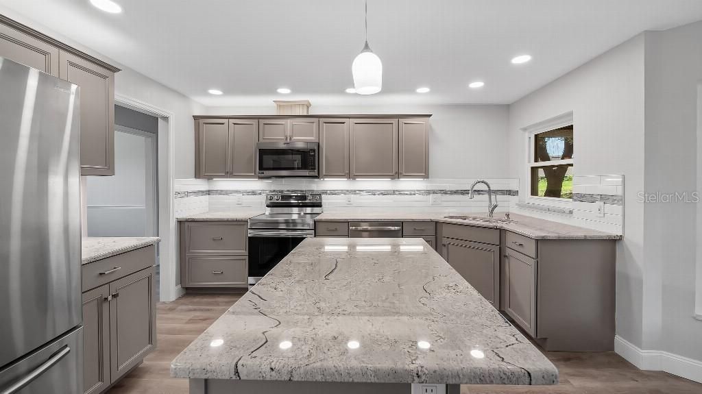 37153 County Road 452, Grand Island, FL 32735 Photo