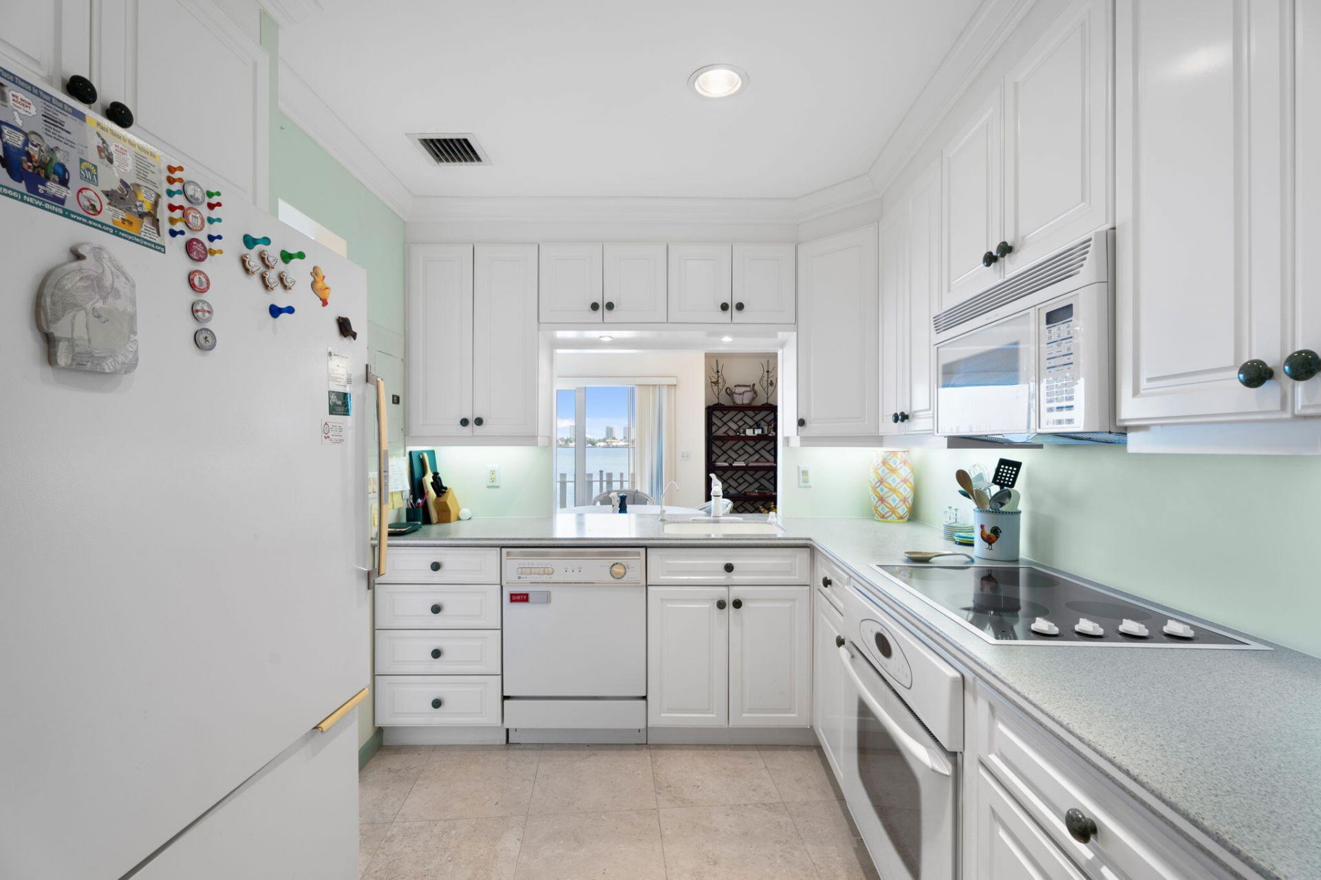 371 Wilma Circle, Unit 5, Riviera Beach, FL 33404 Photo