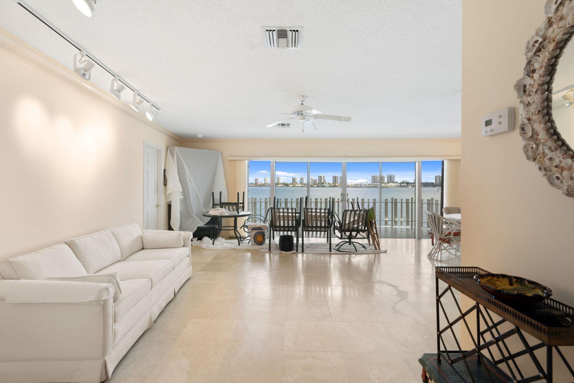 371 Wilma Circle, Unit 5, Riviera Beach, FL 33404 Photo