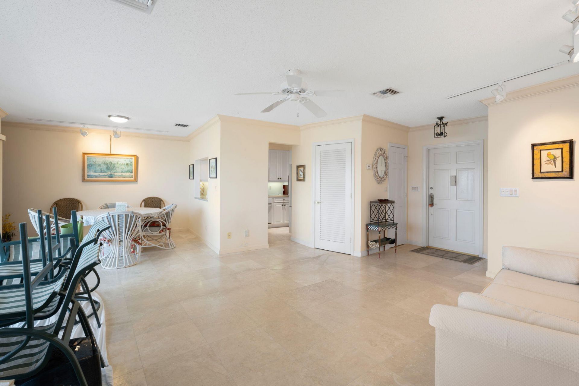 371 Wilma Circle, Unit 5, Riviera Beach, FL 33404 Photo