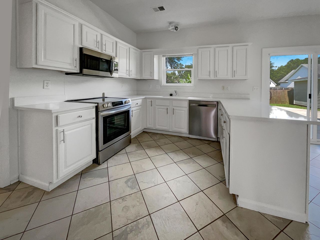 112 Jasmine Lane Photo 6