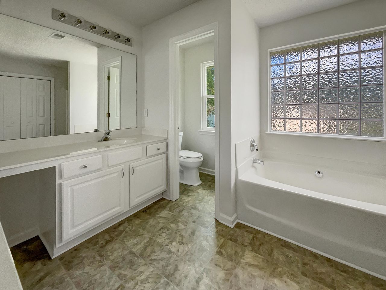 112 Jasmine Lane Photo 7