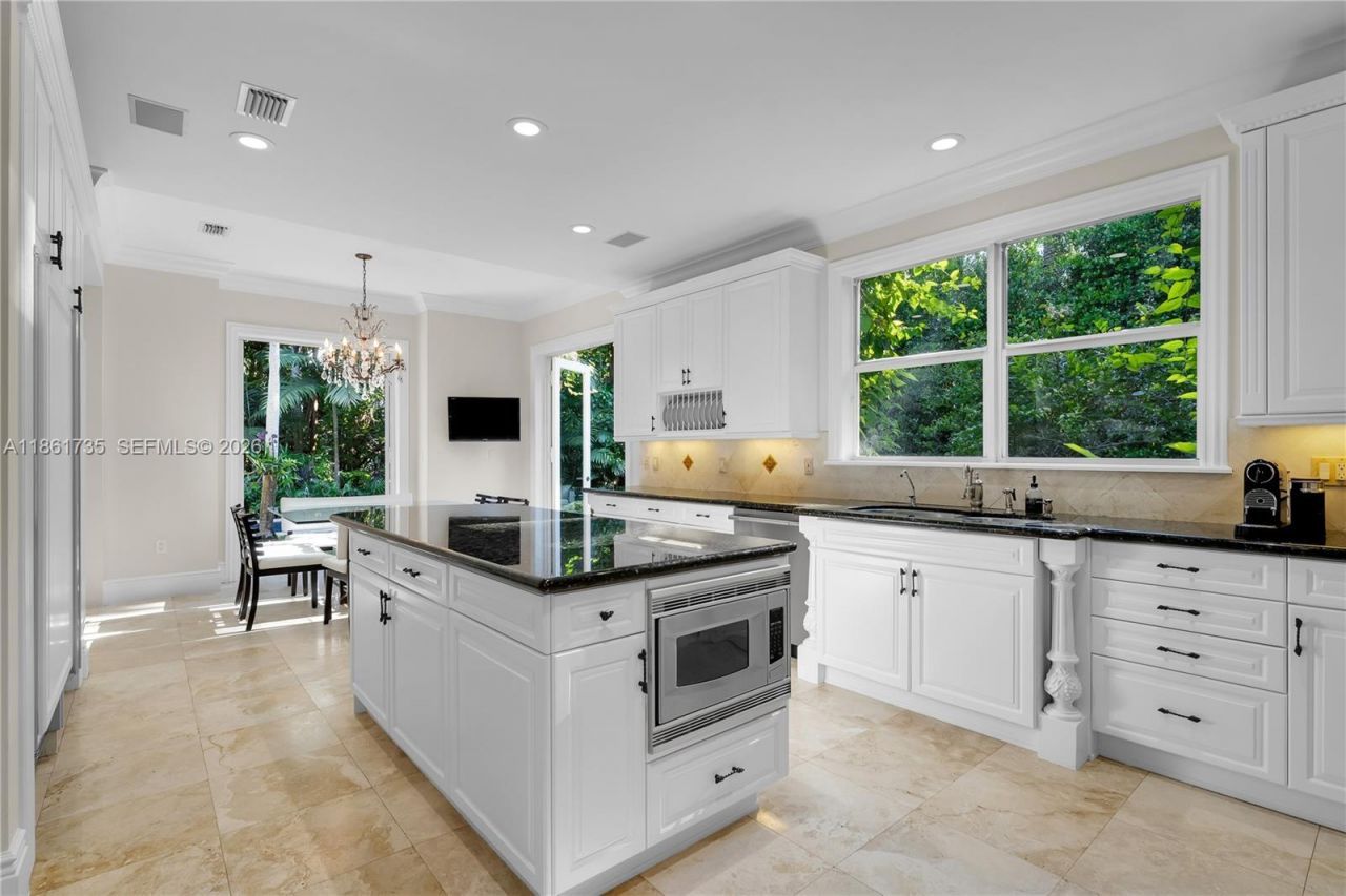 5100 SW 86th St, Miami, FL 33143 Photo