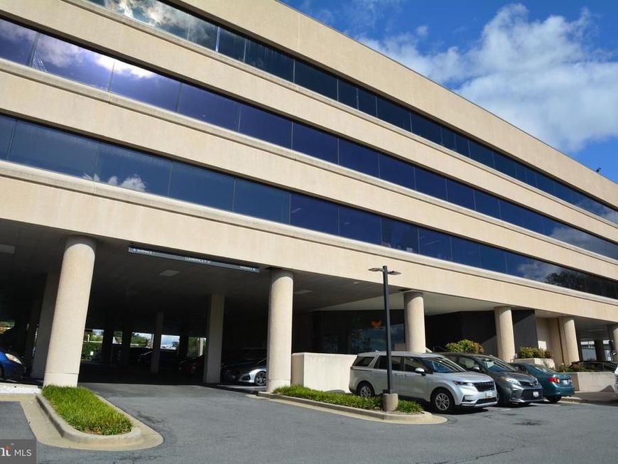 438 N Frederick Avenue, Unit 320, Gaithersburg, MD 20877 Main Photo