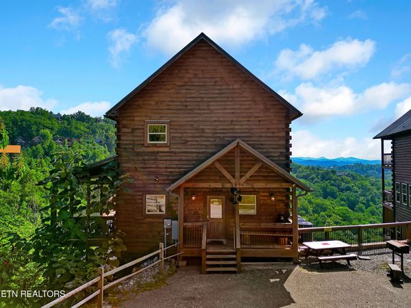 1876 Billard Way, Sevierville, TN 37876