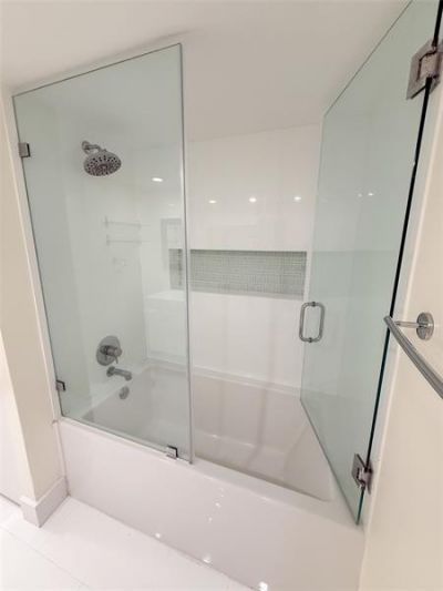 1000 Parkview Dr, Unit 319, Hallandale Beach, FL 33009 Photo