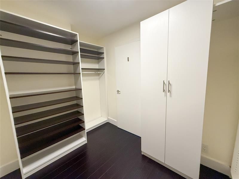 1000 Parkview Dr, Unit 319, Hallandale Beach, FL 33009 Photo