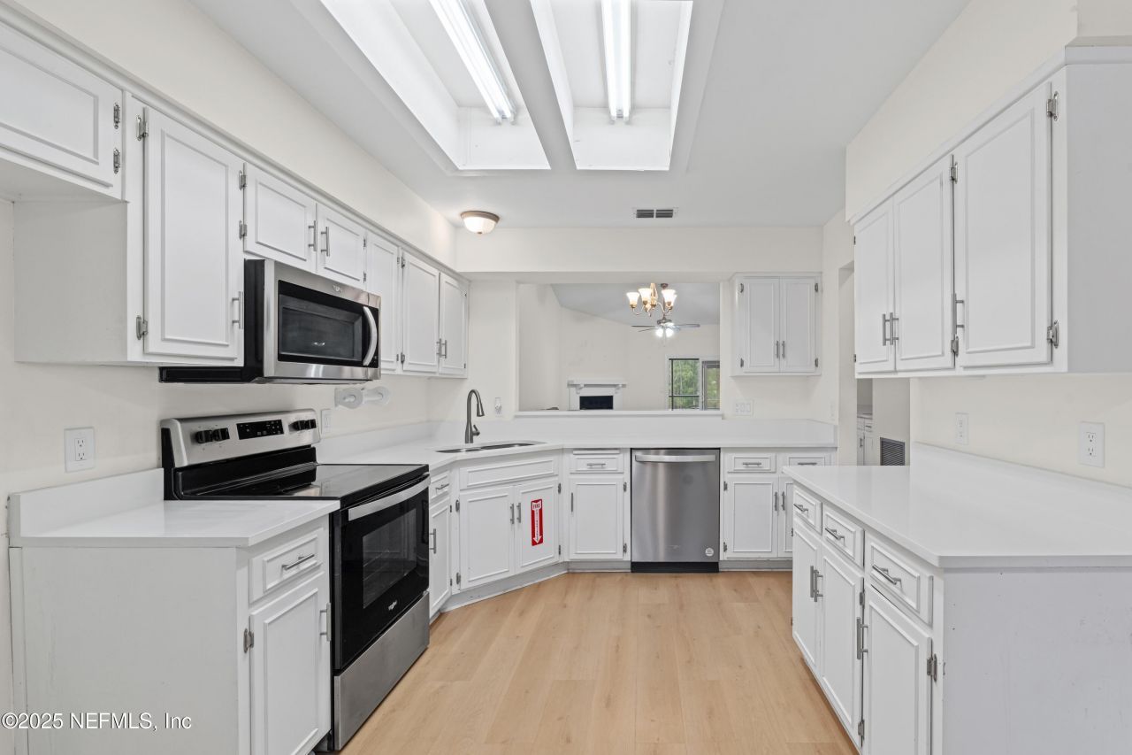 5590 La Moya Avenue, Jacksonville, FL 32210 Photo