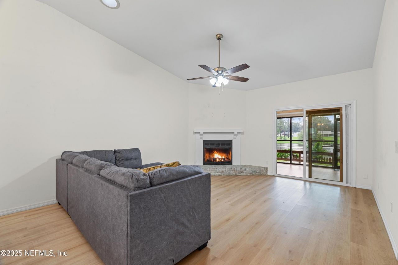 5590 La Moya Avenue, Jacksonville, FL 32210 Photo