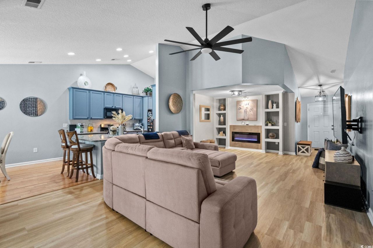 721 Old Castle Loop Photo 12