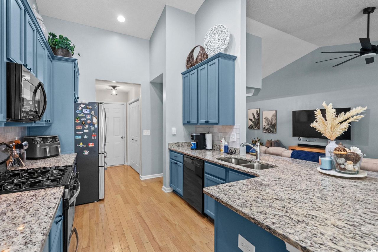 721 Old Castle Loop Photo 18