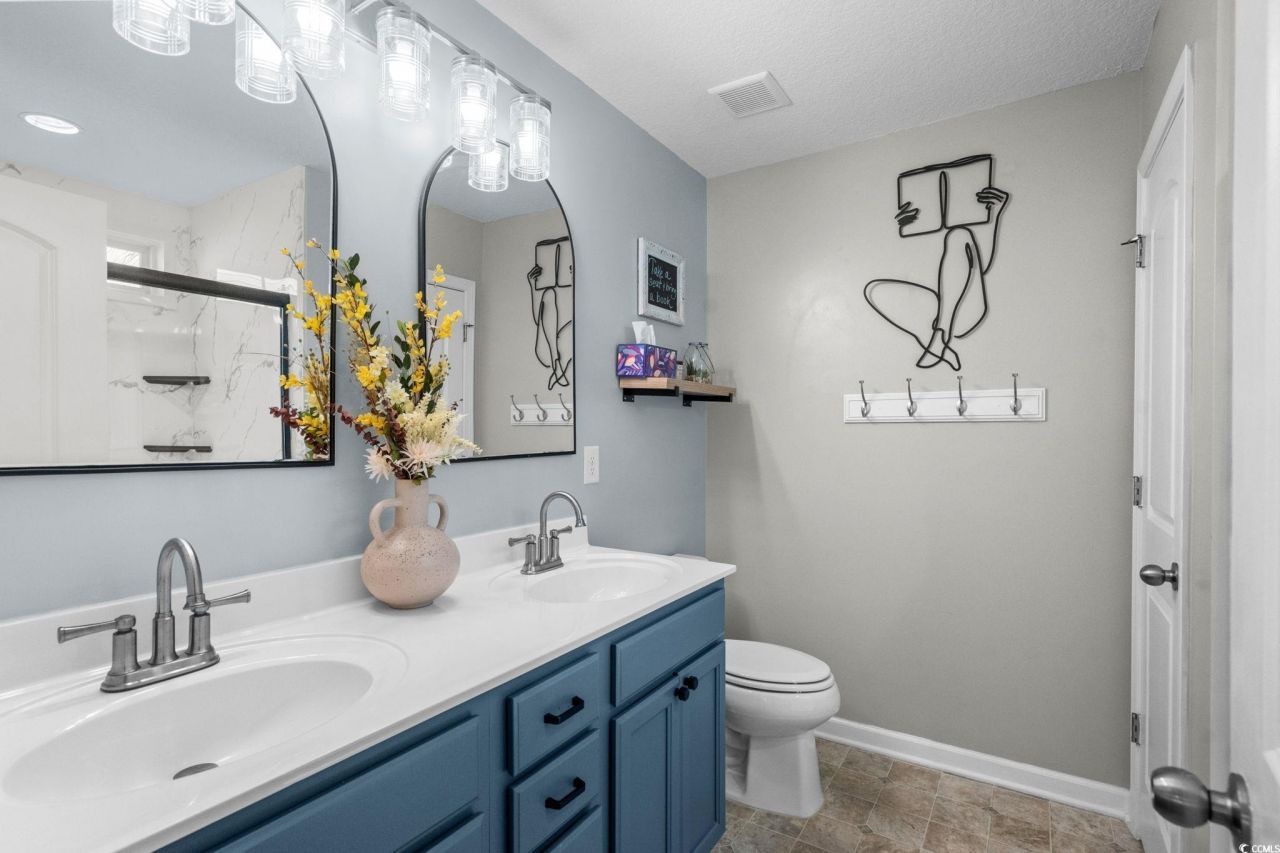 721 Old Castle Loop Photo 7