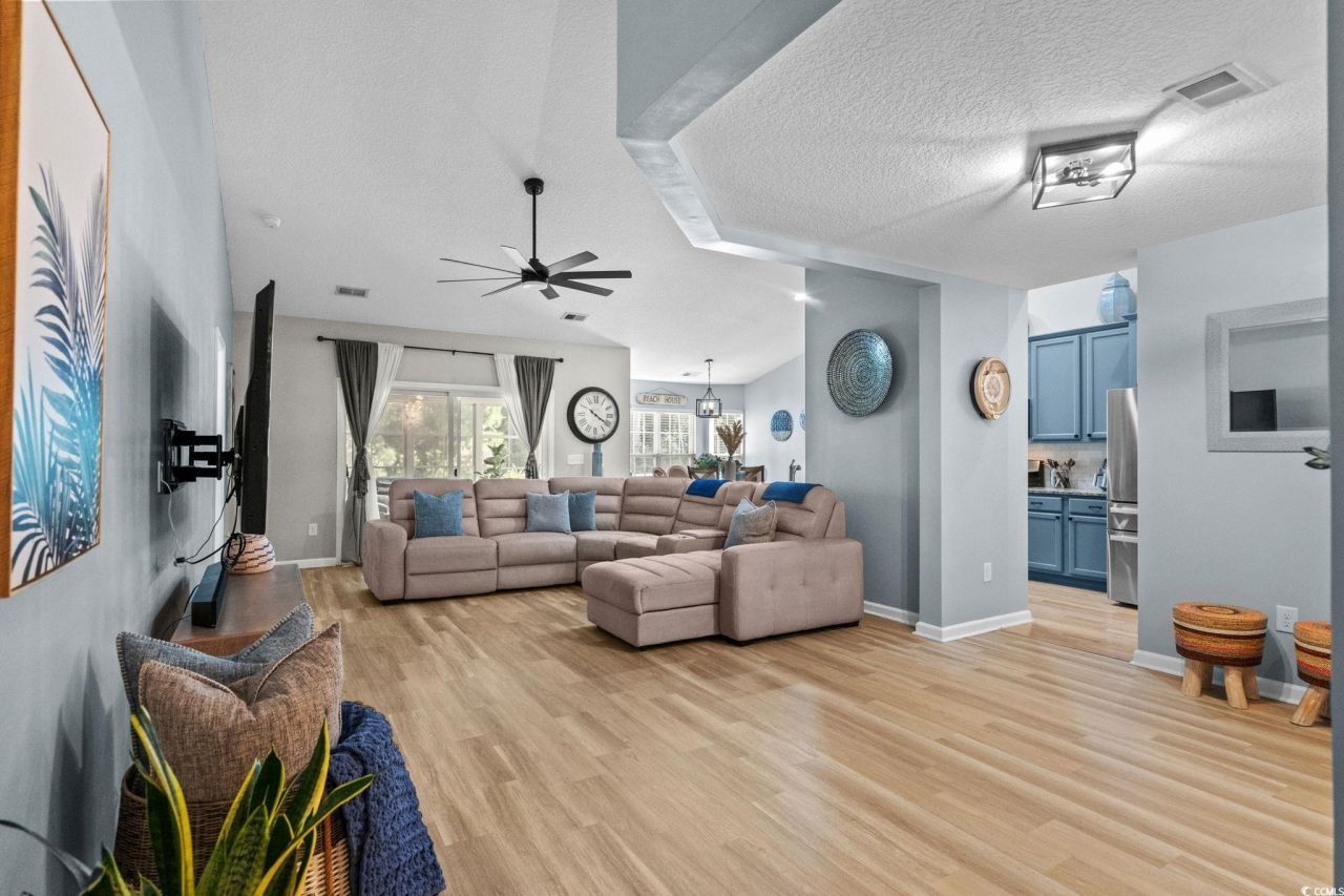 721 Old Castle Loop Photo 9