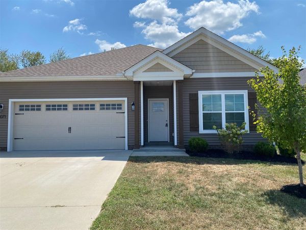 1071 County House Lane, Bowling Green, KY 42101