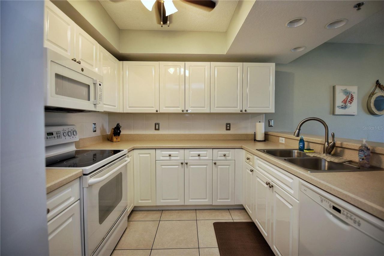 5300 S Atlantic Avenue, Unit 7-403, New Smyrna Beach, FL 32169 Photo