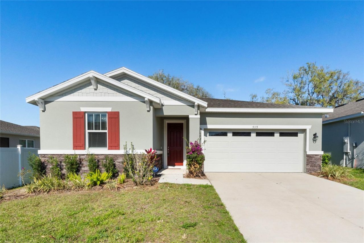 5315 Meadow Song Drive, Okahumpka, FL 34762 Photo