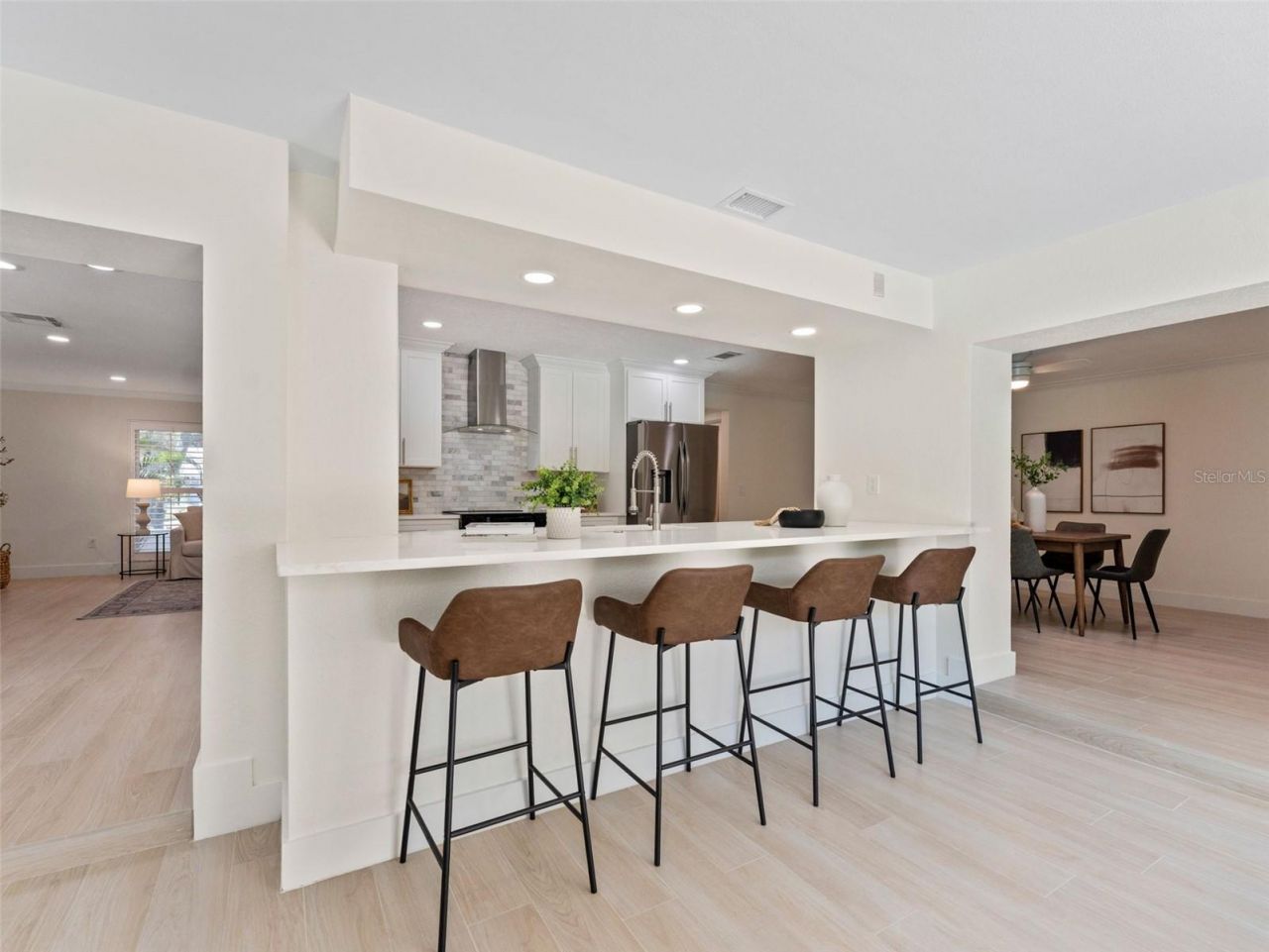 7220 Sunshine Drive S, Saint Petersburg, FL 33705 Photo