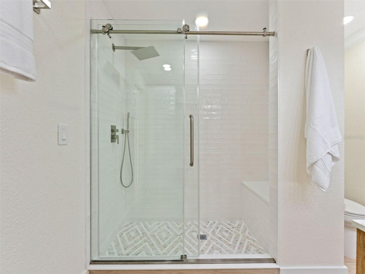 7220 Sunshine Drive S, Saint Petersburg, FL 33705 Photo