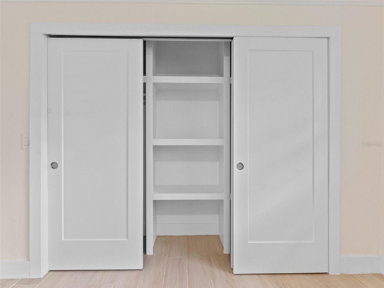 7220 Sunshine Drive S, Saint Petersburg, FL 33705 Photo