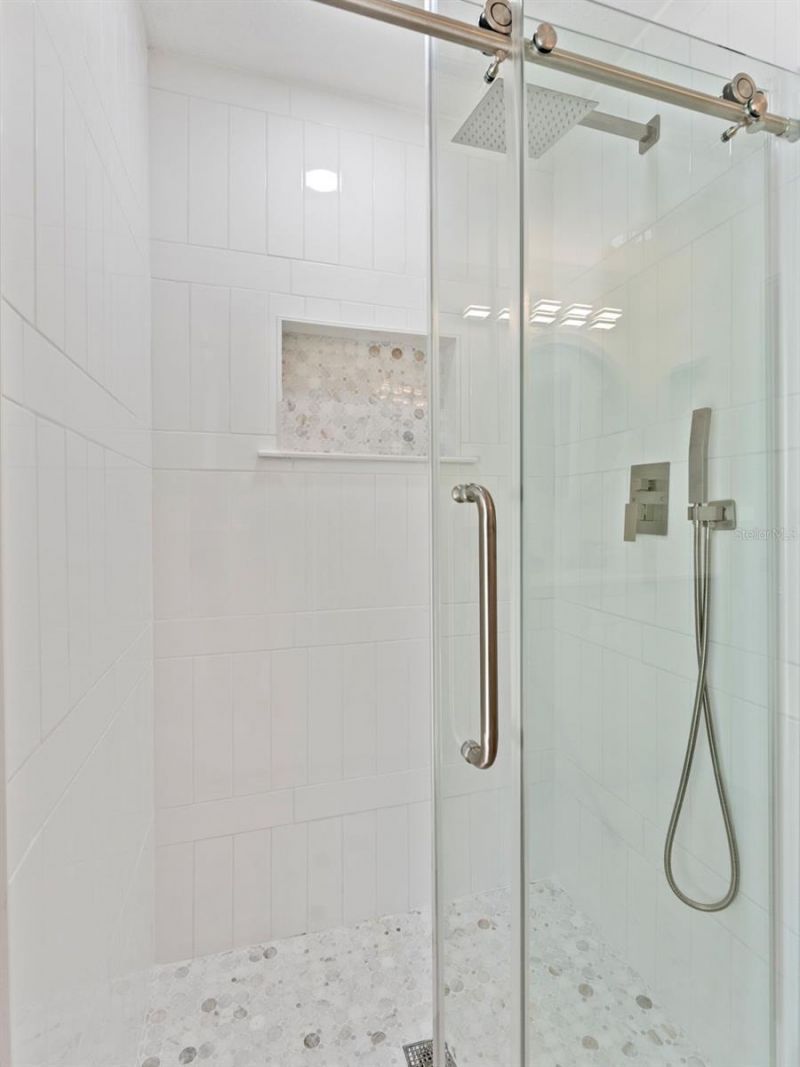 7220 Sunshine Drive S, Saint Petersburg, FL 33705 Photo