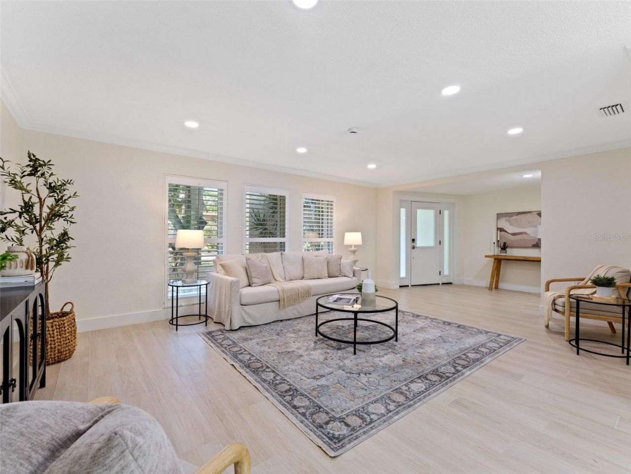 7220 Sunshine Drive S, Saint Petersburg, FL 33705 Photo