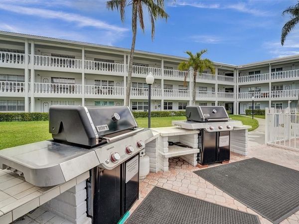 5203 NE 24 Terrace, Unit B204, Fort Lauderdale, FL 33308