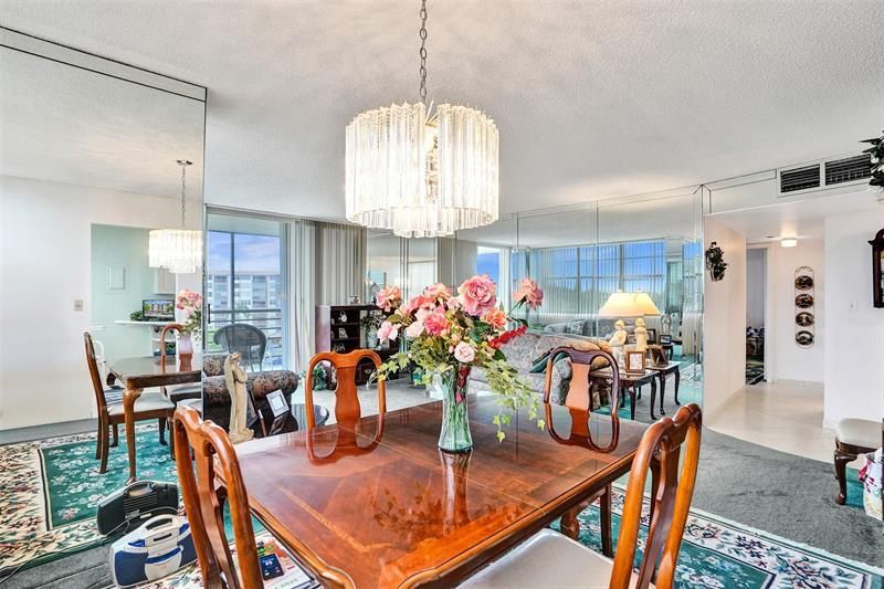 1100 Saint Charles Pl, Unit 612, Pembroke Pines, FL 33026 Photo