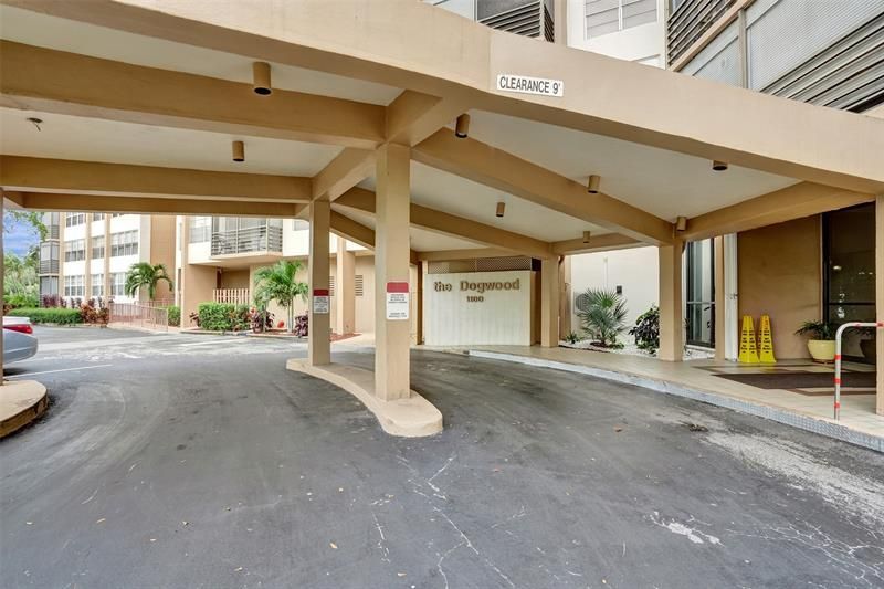 1100 Saint Charles Pl, Unit 612, Pembroke Pines, FL 33026 Photo