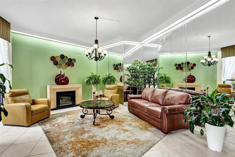 1100 Saint Charles Pl, Unit 612, Pembroke Pines, FL 33026 Photo