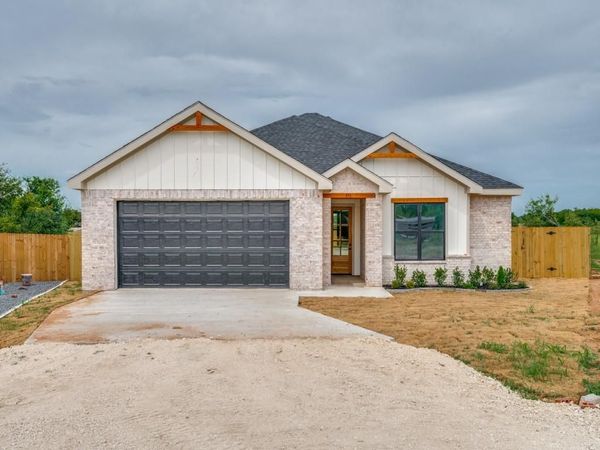 856 Buck Board Drive, De Leon, TX 76444