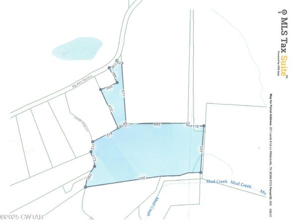 000 County Line Road , Wildersville, TN 38388