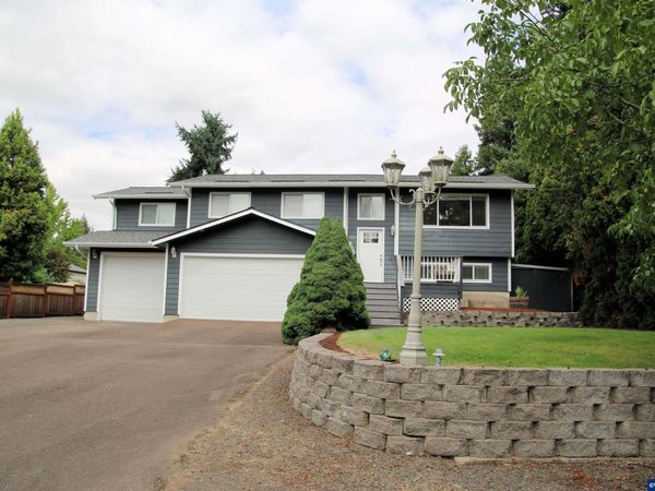 2511 Robinhood Ln NW, Albany, OR 97321