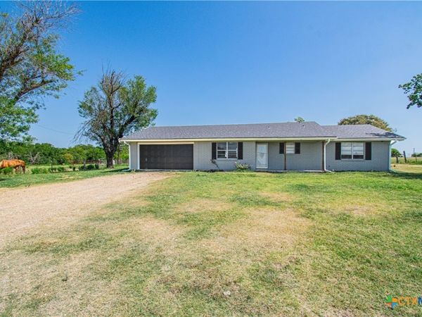 8490 E US Highway 190, Rogers, TX 76569