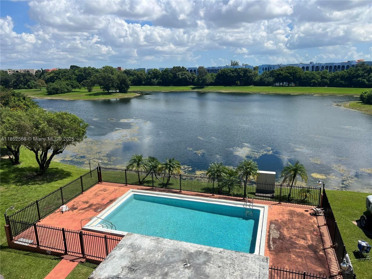 9688 Fontainebleau Blvd, Unit 504, Miami, FL 33172 Photo