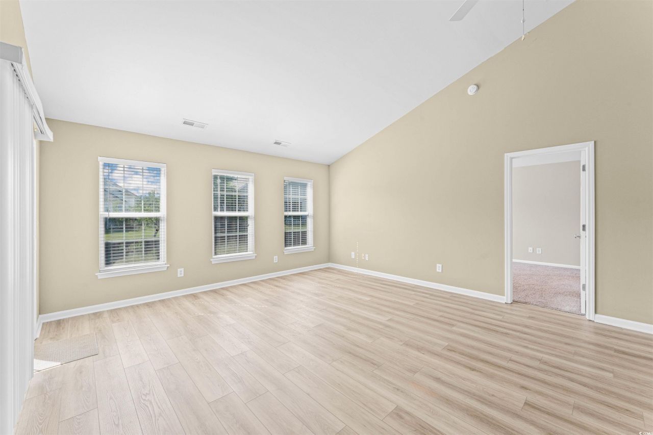 1036 Great Lakes Circle Photo 10