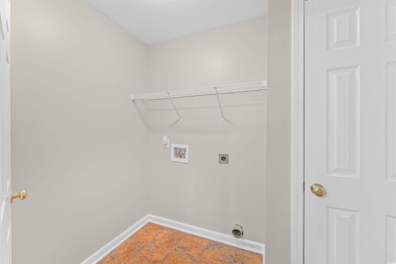 1036 Great Lakes Circle Photo 17