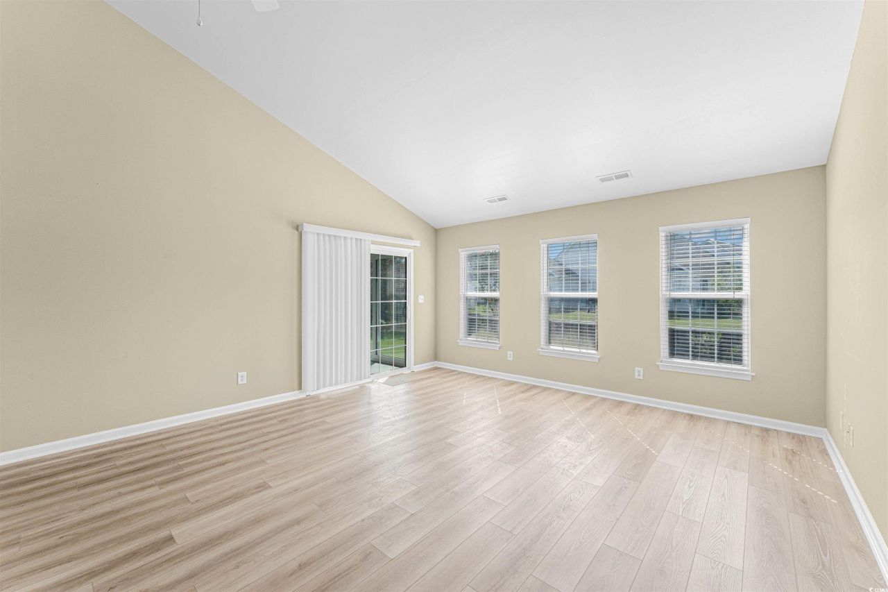 1036 Great Lakes Circle Photo 9