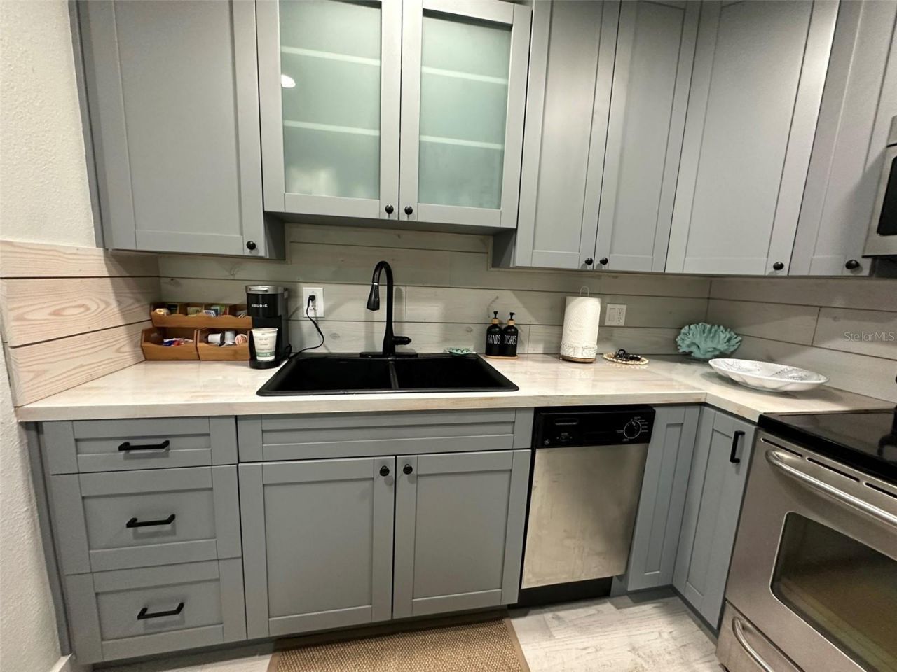 5006 Starfish Dr Se, Unit A, Saint Petersburg, FL 33705 Photo