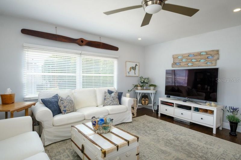 1916 Illinois Avenue, Bradenton, FL 34207 Photo